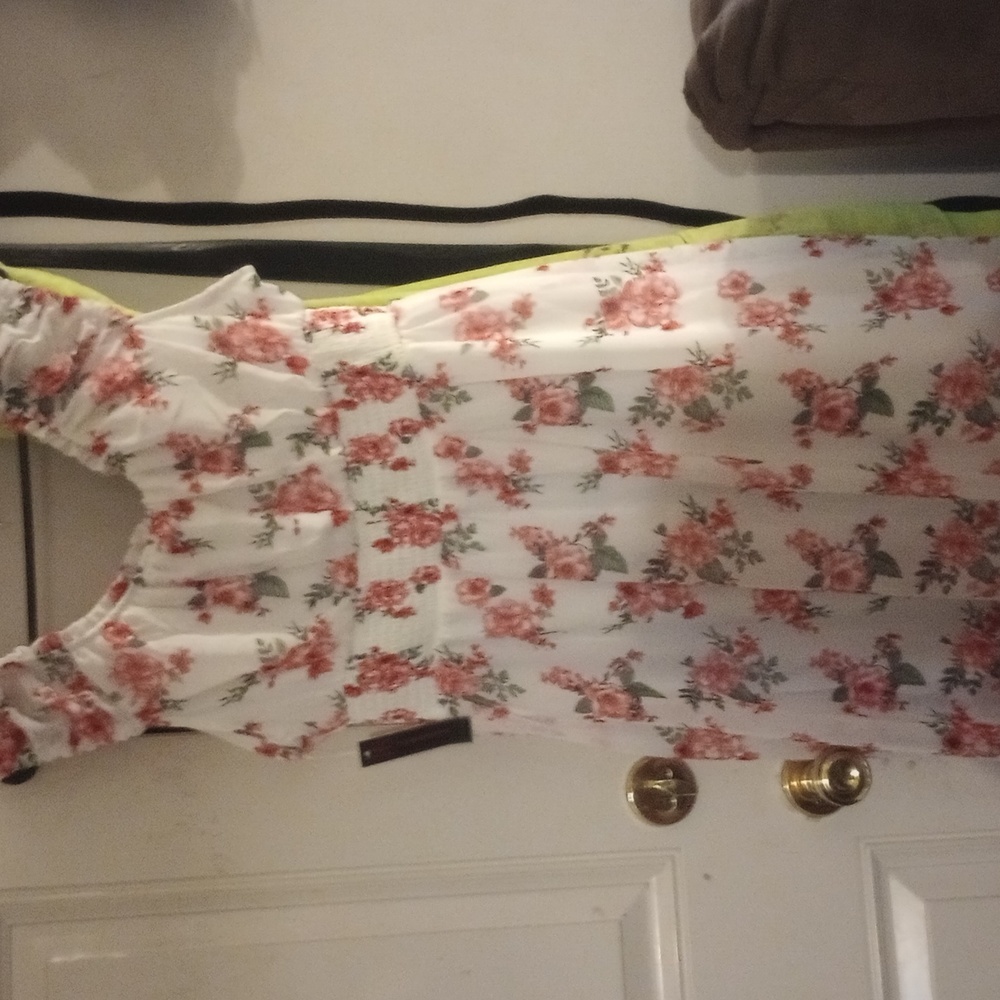 Dress - Picture 2 of 2
